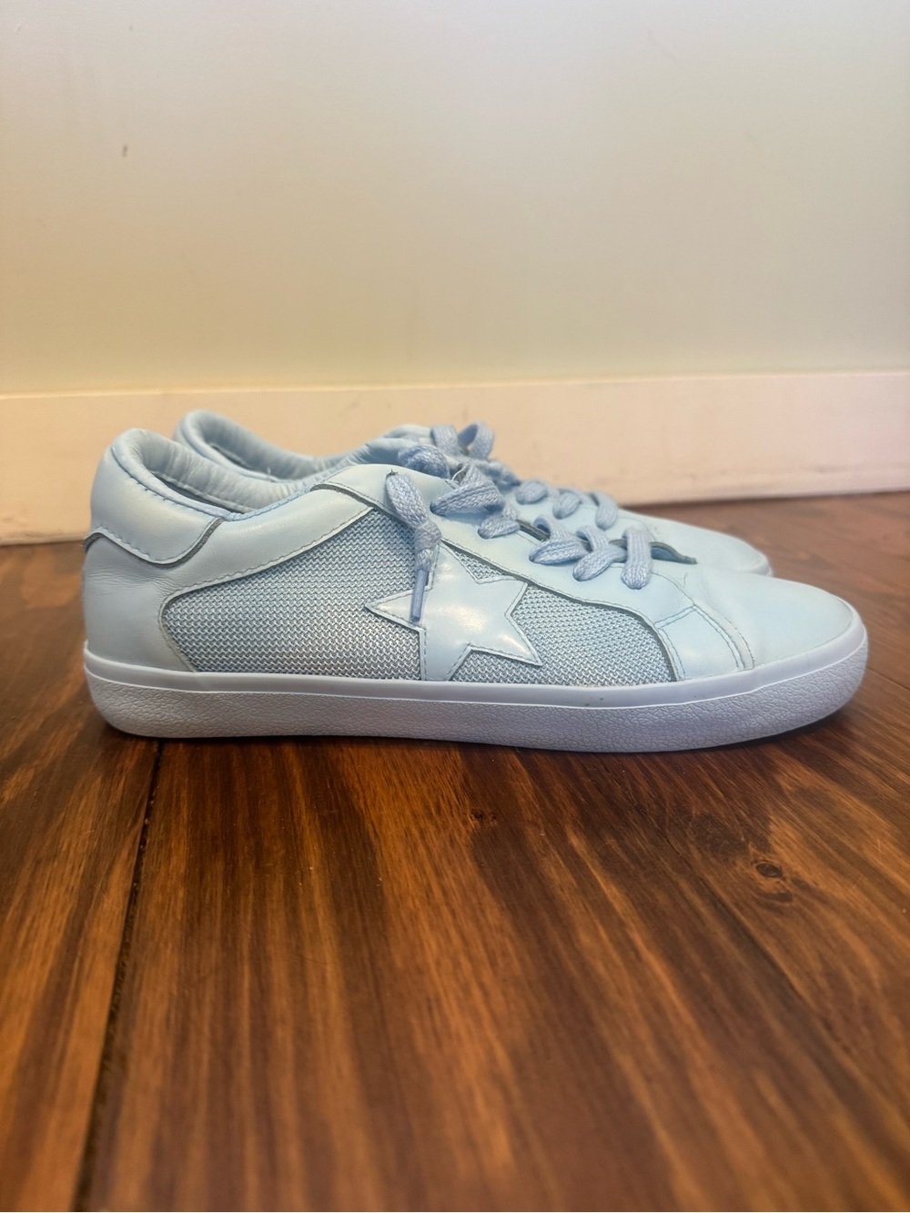 Vintage Havana Light Blue Star Sneakers